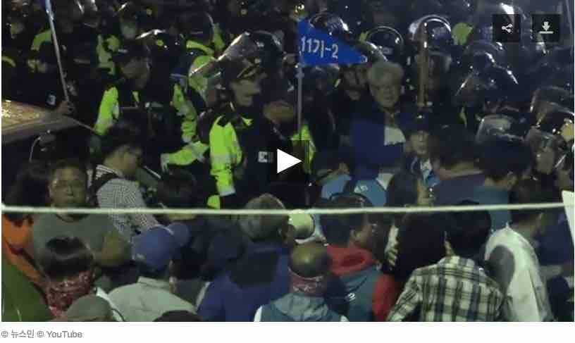 Hundreds scuffle with police over US THAAD launcher deployment in South ...